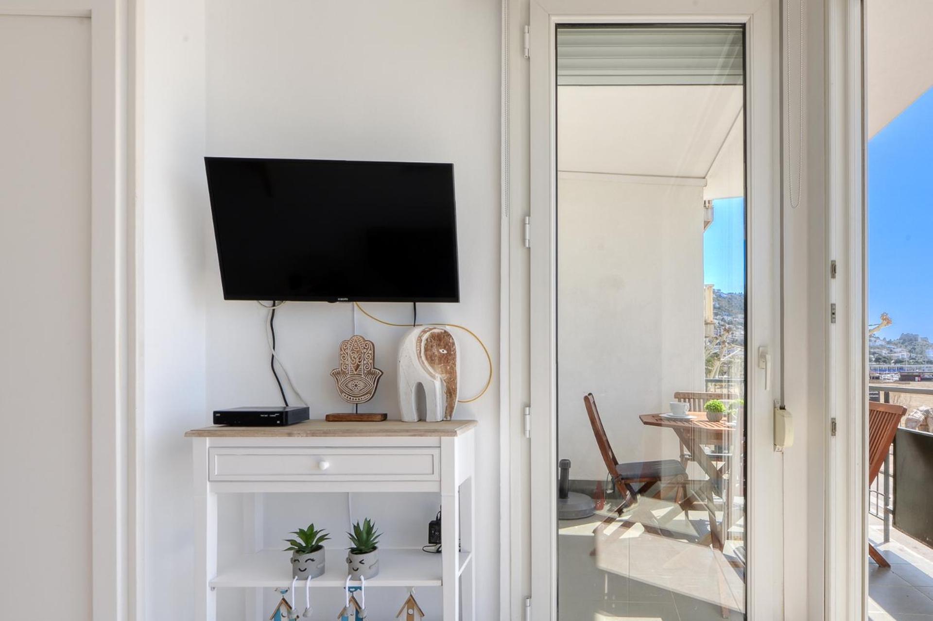 Frontline Centre - Immo Barneda Apartament
