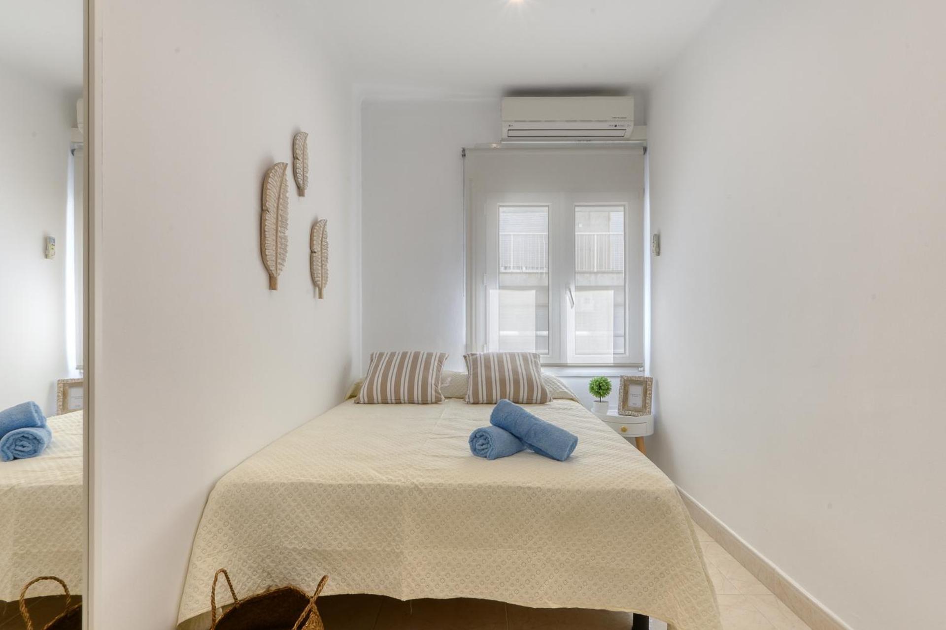 Frontline Centre - Immo Barneda Apartament
